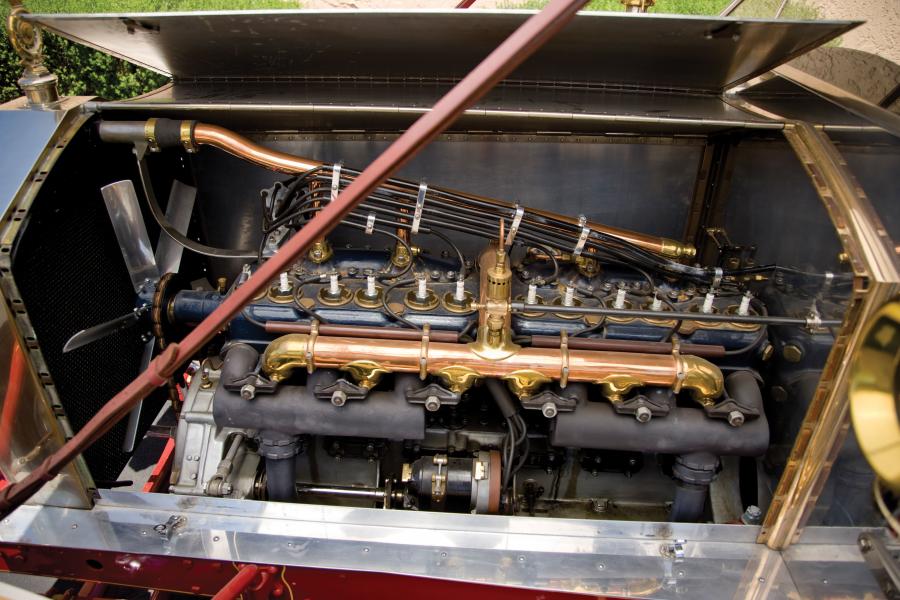  Rolls-Royce Silver Ghost Roadster 1924 года  (фото 7 из 8)